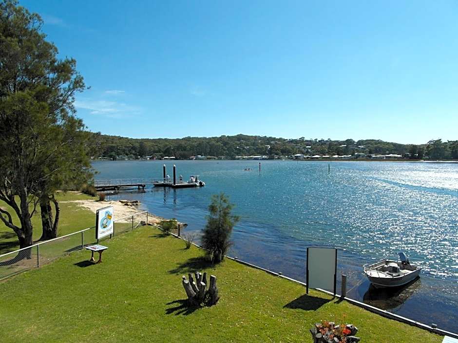 Lake Edge Apartments