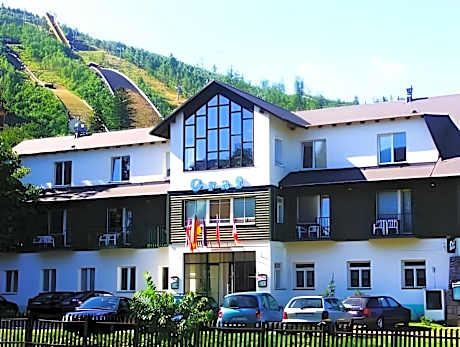 Hotel Harrachov Inn