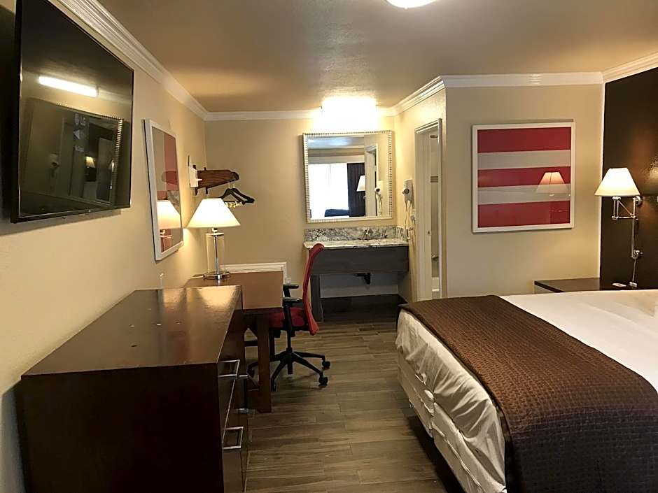 Abby s Anaheimer Inn