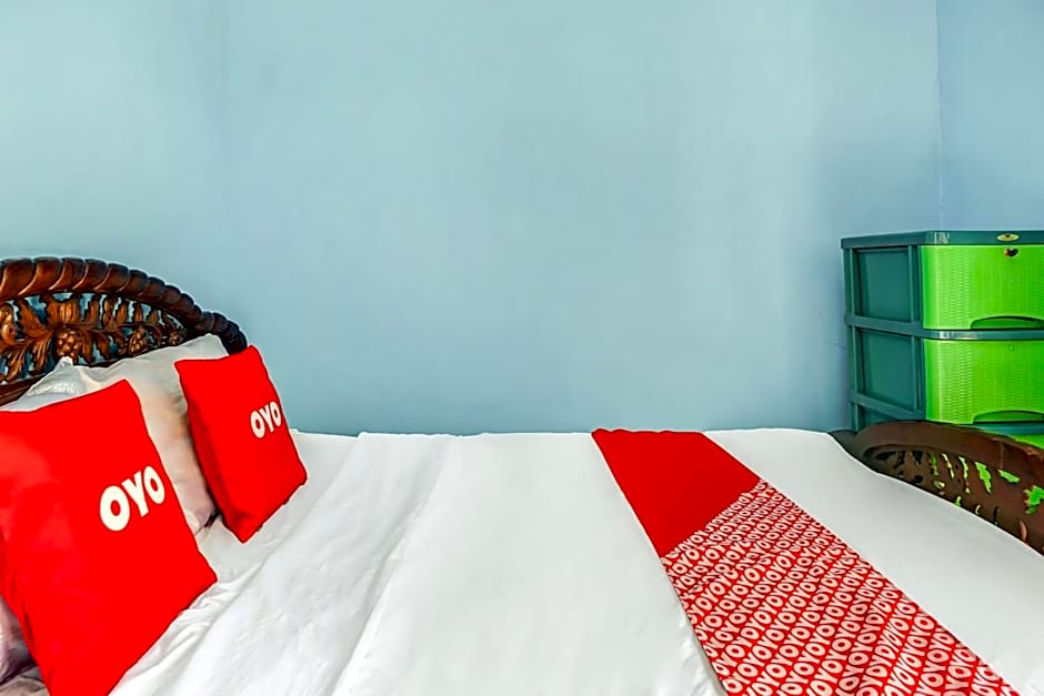 OYO Life 90879 Ara Predator Funpark