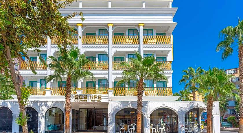 Sealife Lounge - Adult only