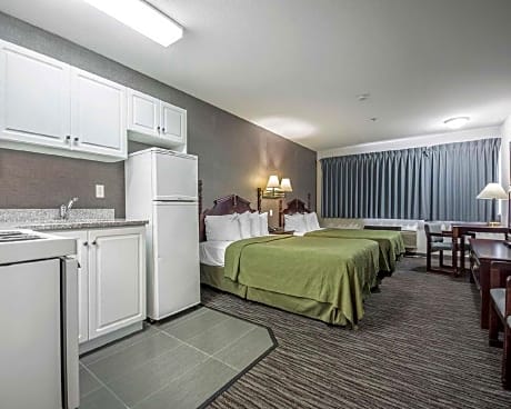 1 King Bed Nonsmoking