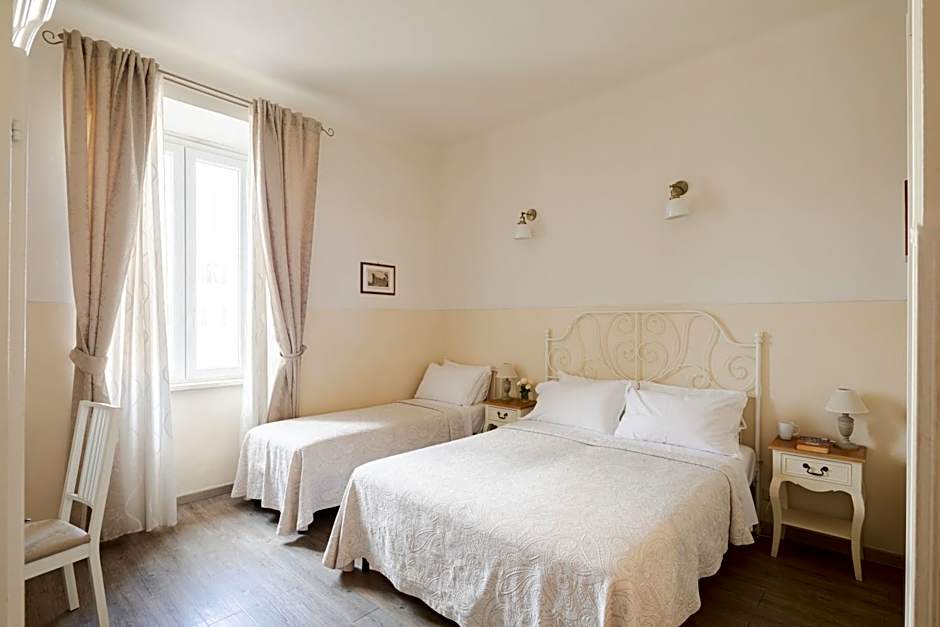 Dante's in Vaticano 2