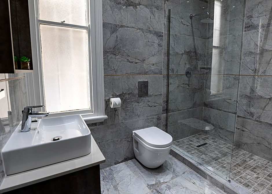 Luxe Suites Boutique Hotel