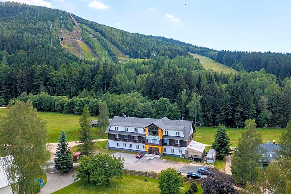 Hotel Harrachov Inn