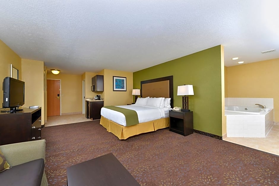 Holiday Inn Express Hotel & Suites Charlotte