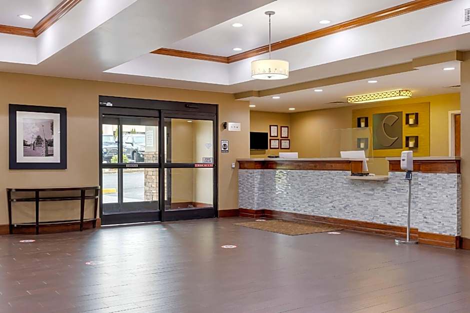 Comfort Suites Johnson City near University