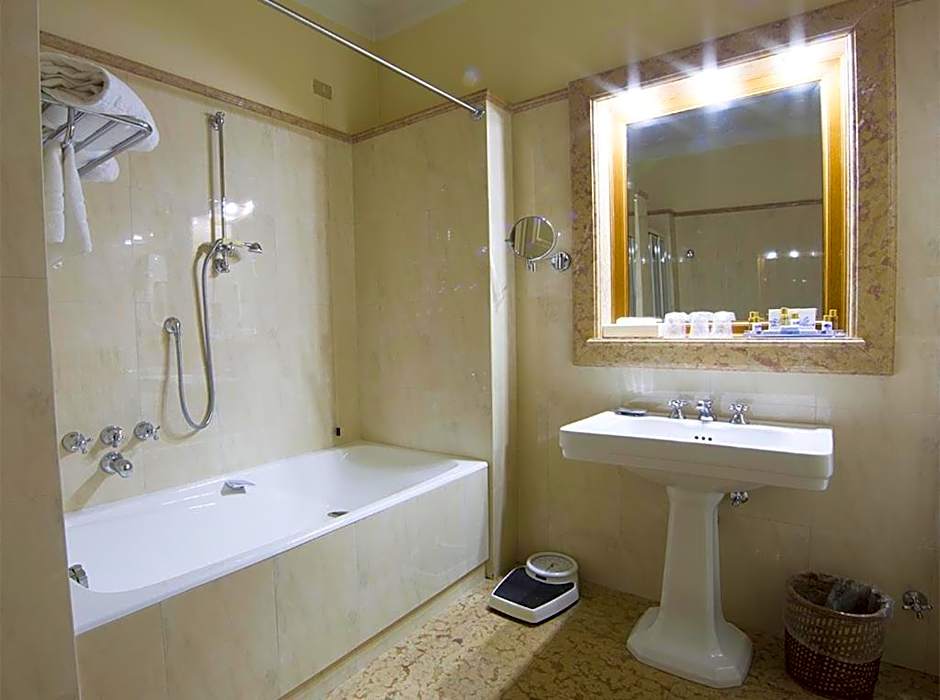 Villa Fenaroli Palace Hotel