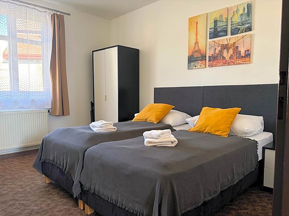 Hotel Pangea