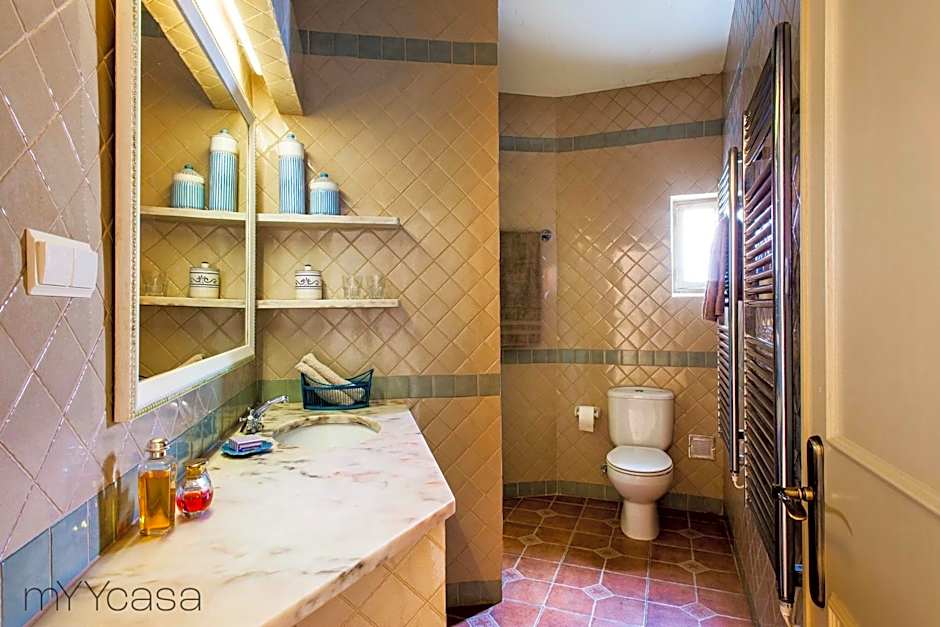 Quinta Azul - Gorgeous Apartment with Pool & Private Terrace