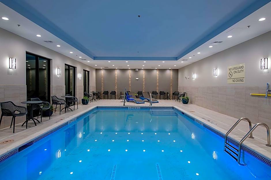 Hampton Inn By Hilton & Suites Duncanville Dallas, TX