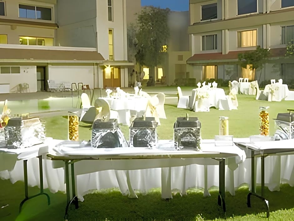 Hotel Express Residency - Jamnagar