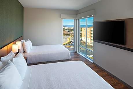 Queen Room with Two Queen Beds, Sofa Bed and Accessible Tub