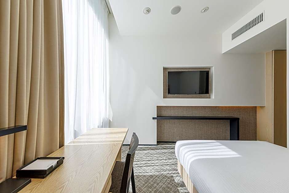 Jr Kyushu Hotel Blossom Shinjuku