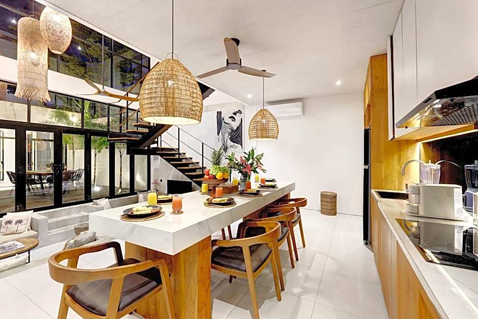 Baliwood Residence Villas by BREIG