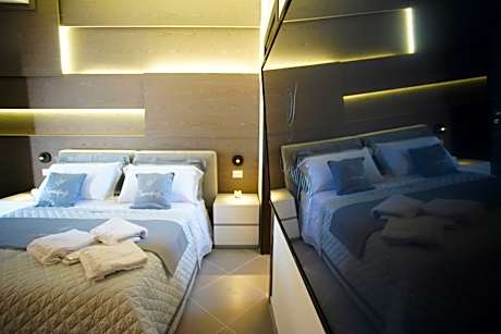 Queen Room with Balcony