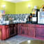 Super 8 by Wyndham South Boston VA