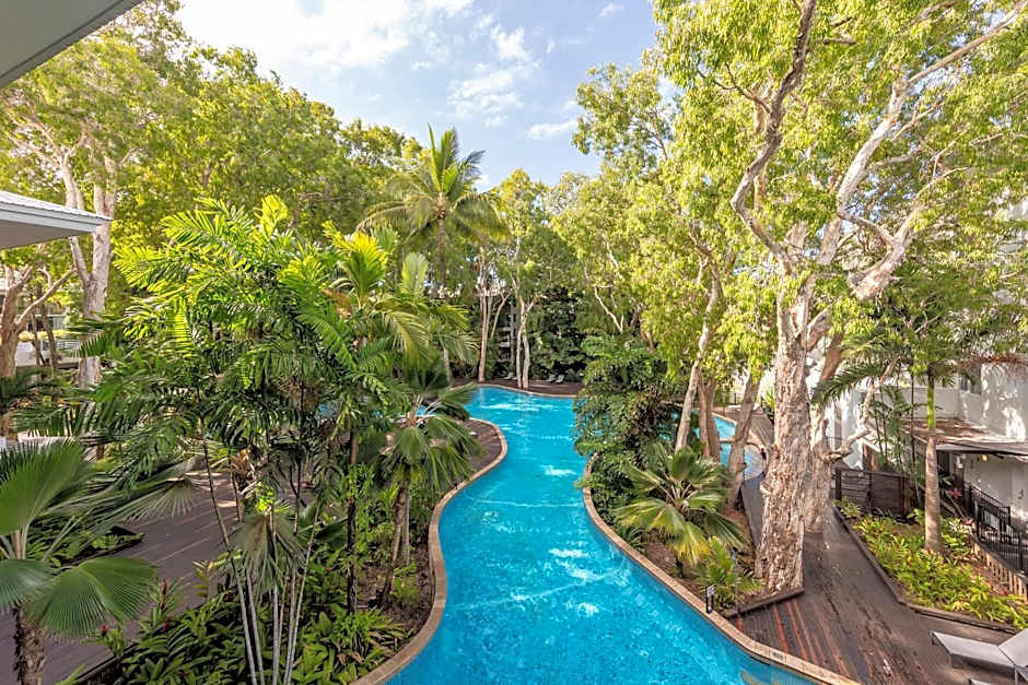 Drift Palm Cove