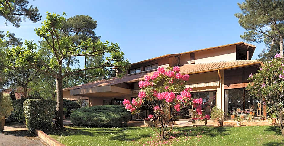 Résidence Hôtelière les Acanthes