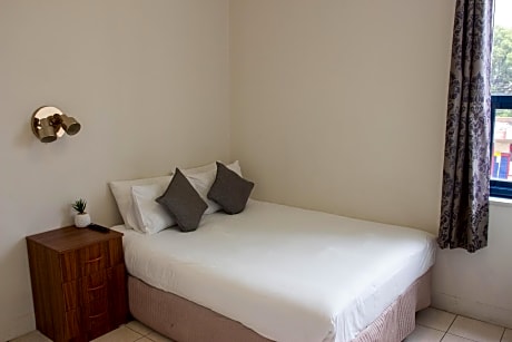 Quadruple Room with Private Bathroom