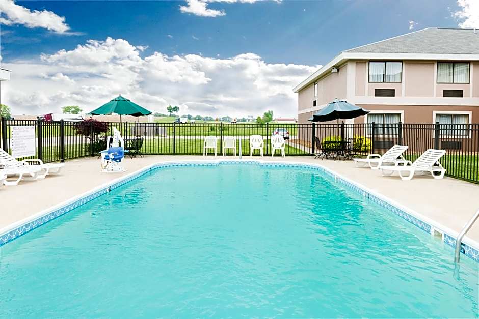 Ramada by Wyndham Vandalia