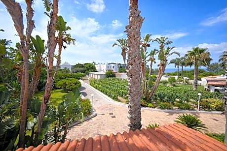 One-Bedroom Apartment with Terrace and Sea View
