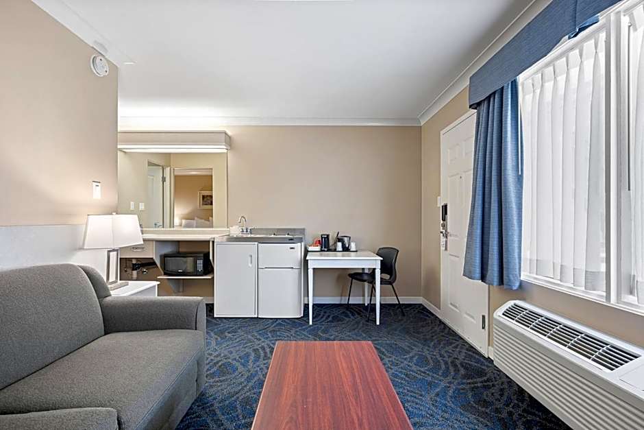 Glenwood Inn & Suites