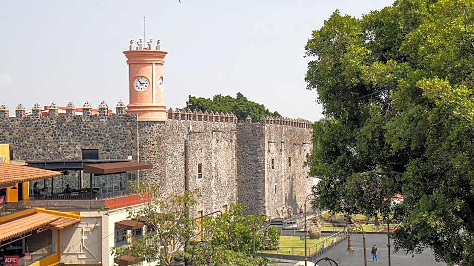 Suites Las Plazas