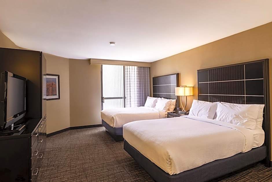 Foto 1 von 7 von 2 Queen Beds Suite