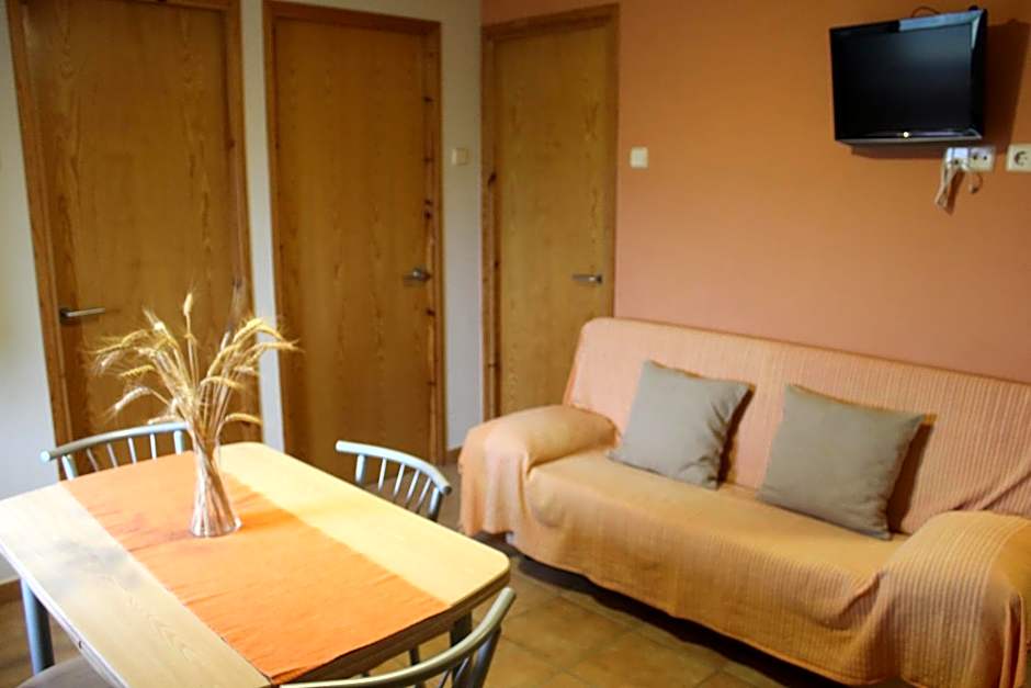 Castell de Ceuró. Hotel Rural