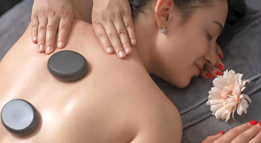 La Renta Premier Hotel & Spa