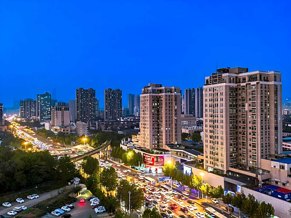 7 Days Inn Wuchang Zhongshan Road Xiaodongmen Metro Station