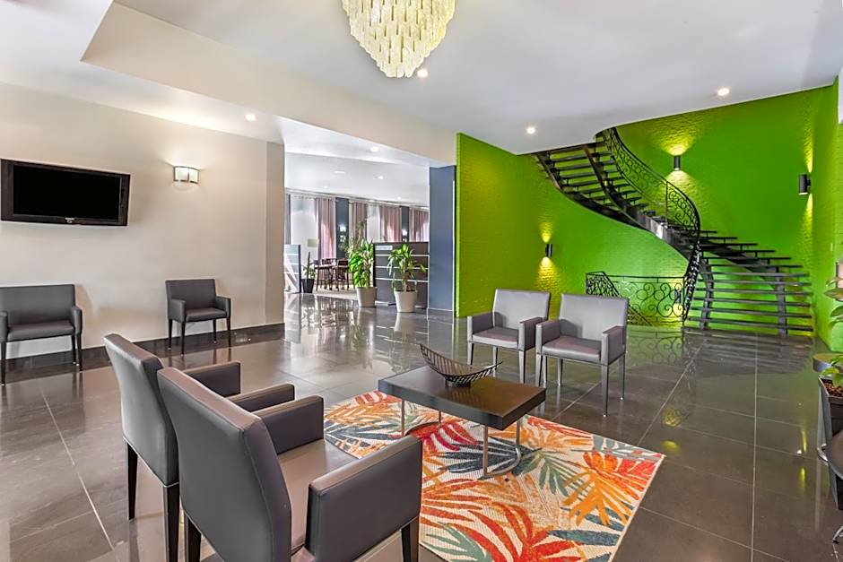 Days Inn & Conference Centre by Wyndham Montreal Airport