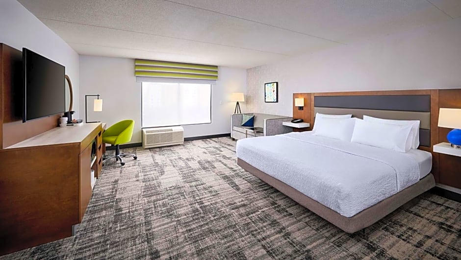 Hampton Inn By Hilton & Suites Windsor, On