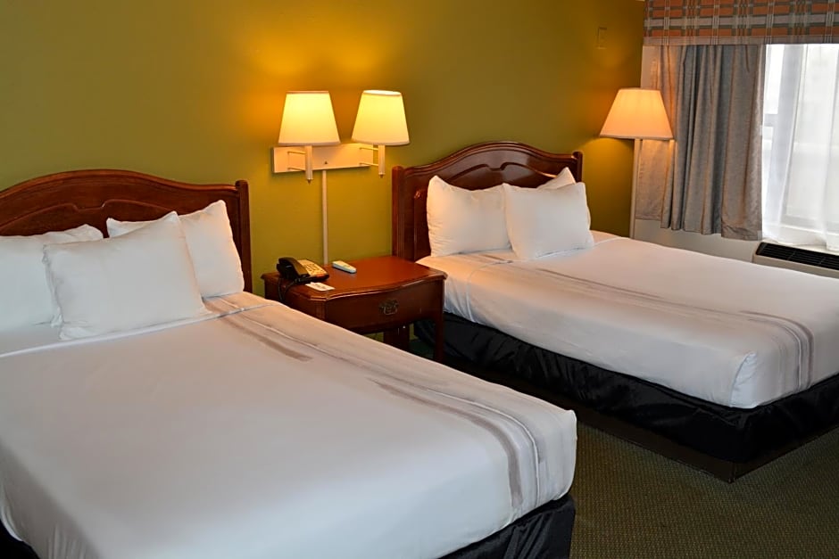 Chicago Lakeshore Hotel