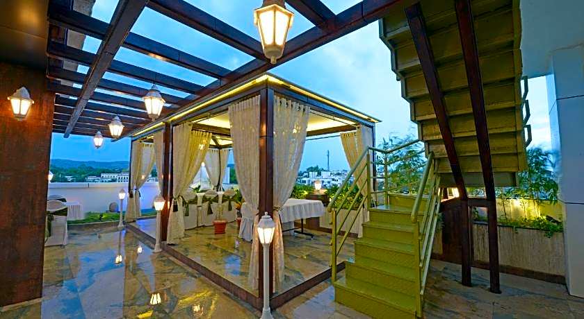 Hotel JP International