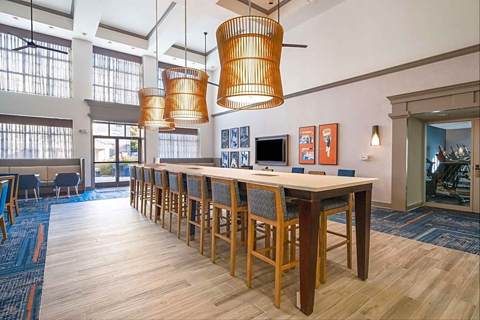 Hampton Inn By Hilton & Suites Memphis/Shady Grove