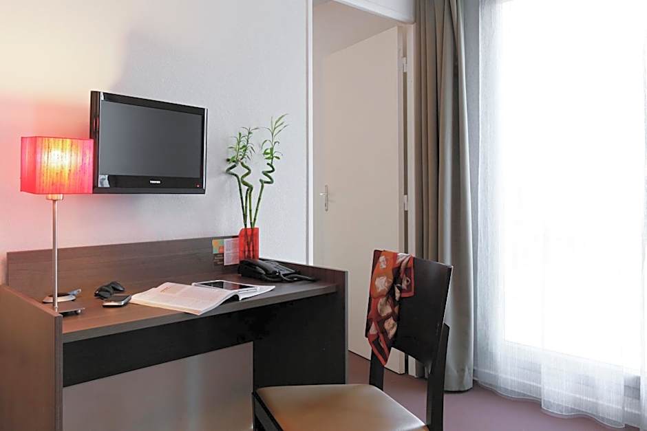 Adagio Access Marseille Saint Charles Aparthotel