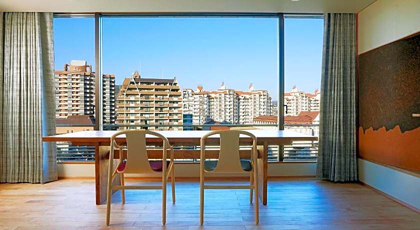 Takarazuka Onsen Hotel Wakamizu