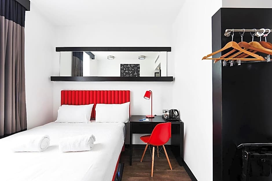 Essence Hotel Carlton