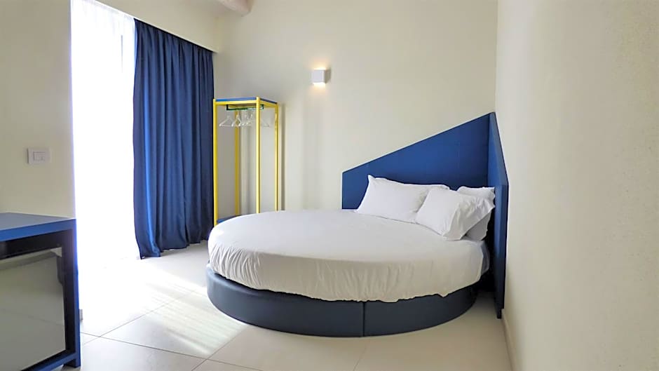 Hotel Trevi