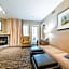 Horseshoe Valley Suites - The Azure