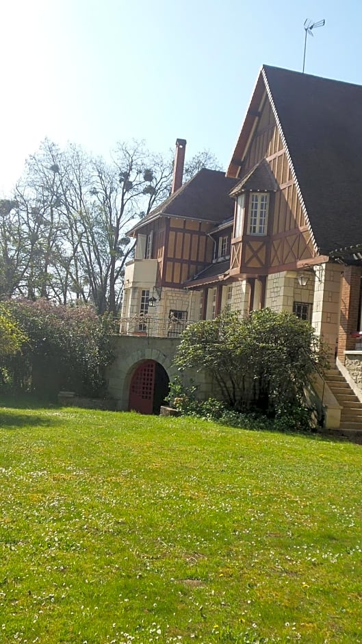 Le Manoir du coeur volant B&B