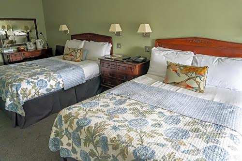 Eslington Manor