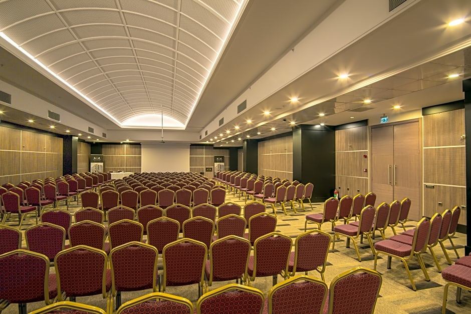 Sky Business Hotel & Spa