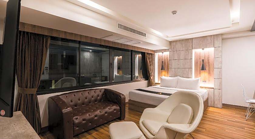 Acqua Hotel (SHA Plus)