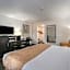 Travelodge by Wyndham Traverse City MI