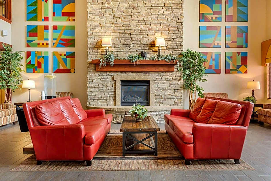 Comfort Suites near Route 66