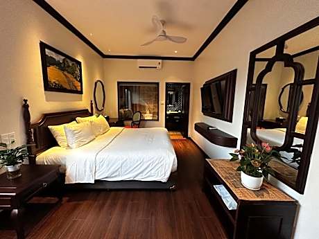 Double Room with Mountain View