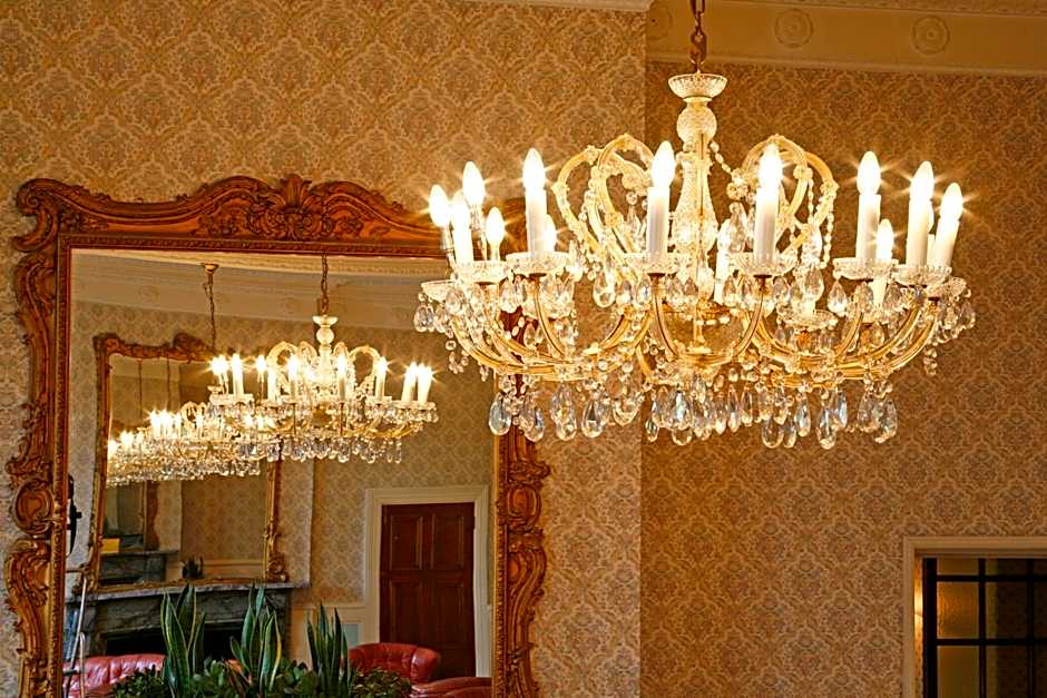 Best Western Limpley Stoke Hotel